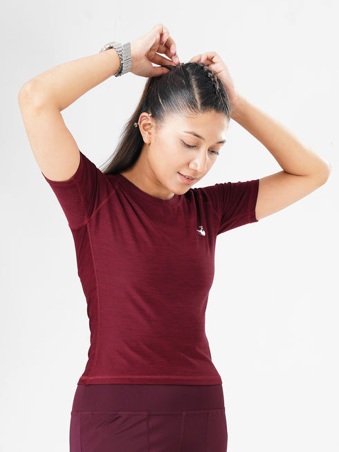 Leera Training Tee in Maroon Texture